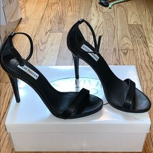 Steve Madden Stecy Black Heels